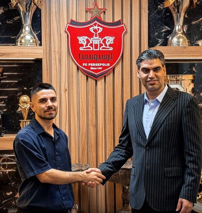 قرارداد محمد عمری با پرسپولیس سه سال دیگر تمدید شد