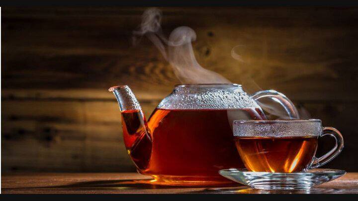 Study examines effect of drinking hot tea in warm weather on body cooling